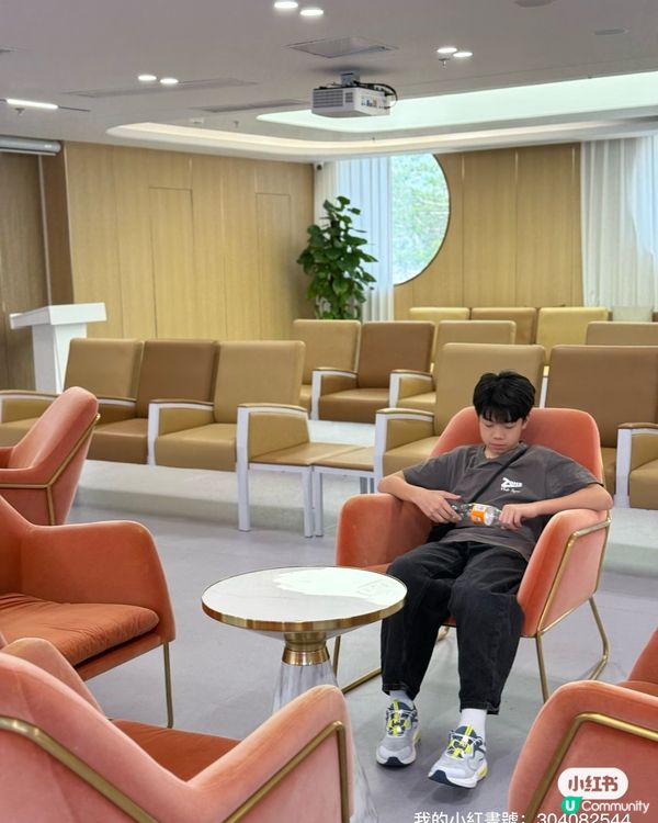 豆哥打機打到矇？👀 深圳眼檢超抵！