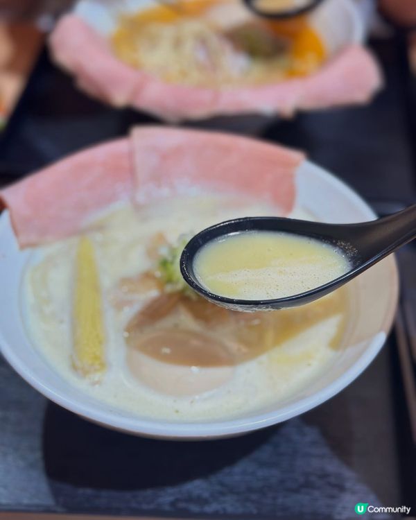 觀塘駱駝漆大廈雞白湯🍜