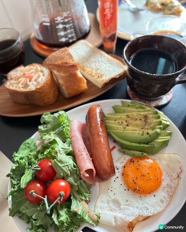 嘆個靚早餐 🍳  明太子牛油果法包 🥑🥖