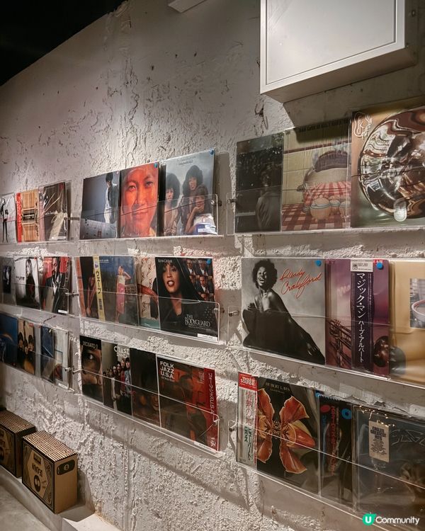 黑膠唱片與雞尾酒的晚上