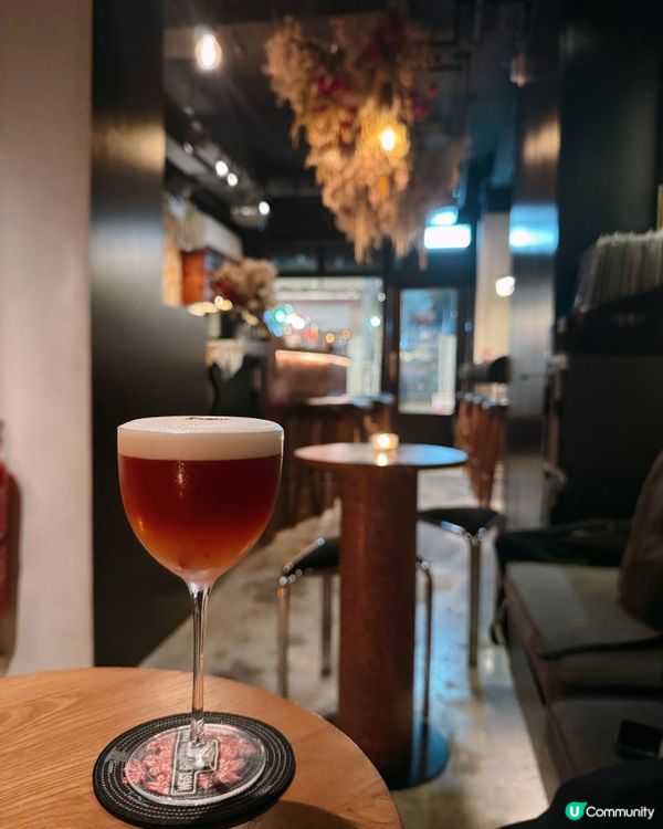 黑膠唱片與雞尾酒的晚上