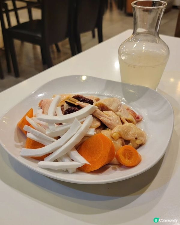 銅鑼灣私隱火鍋！椰子雞湯底勁正🤤🍲