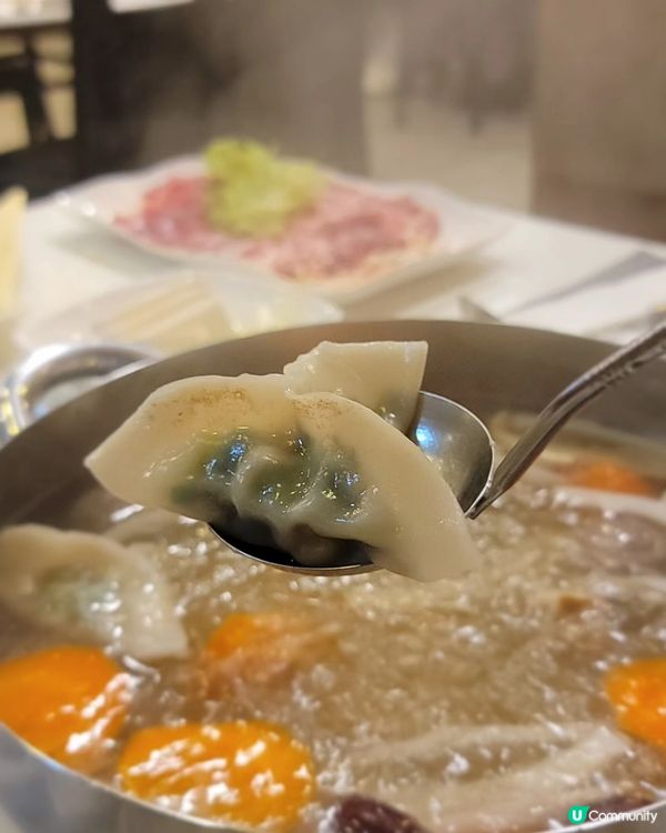 銅鑼灣私隱火鍋！椰子雞湯底勁正🤤🍲