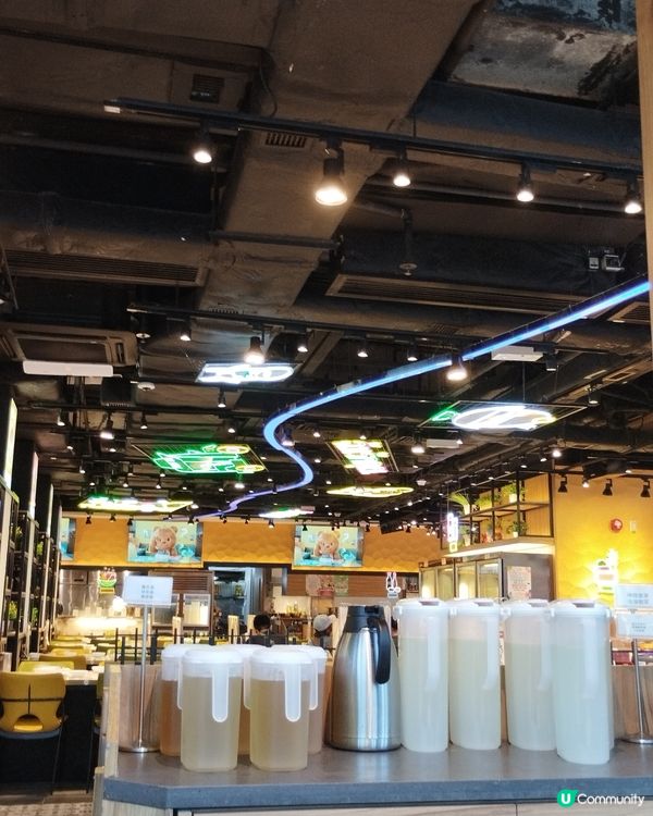 今日去咗觀塘亞太中心到食泰金鍋泰國自助餐