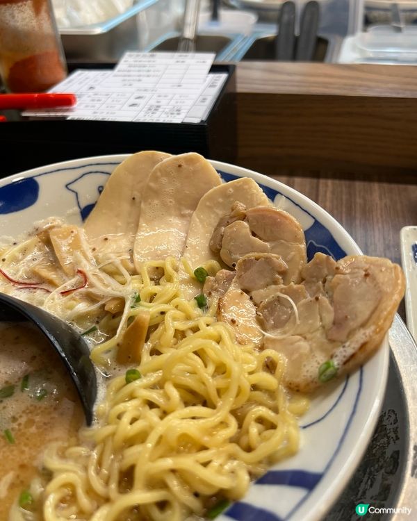 餐廳坐落於牛頭角既隱世小店,我鐘意佢地冇加一收費😍👏🏻 