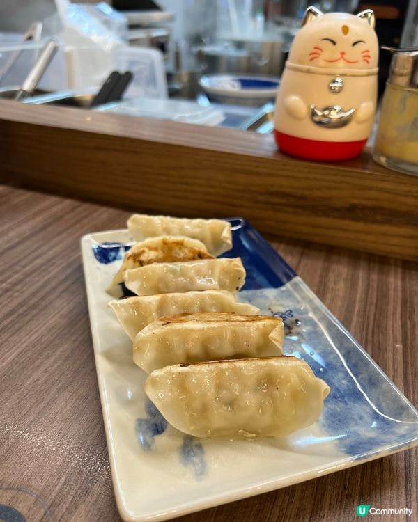 餐廳坐落於牛頭角既隱世小店,我鐘意佢地冇加一收費😍👏🏻 