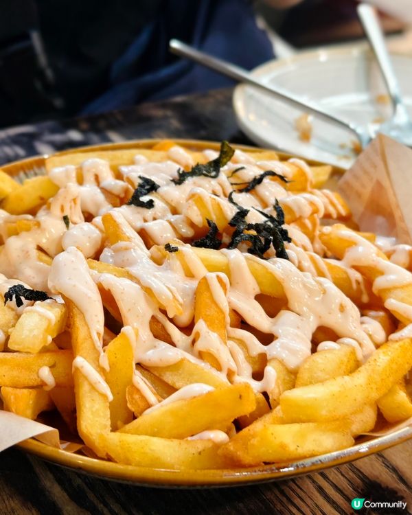 二刷cafe，開心果麻糬梳乎厘🤤！四人食爆滿足！😋