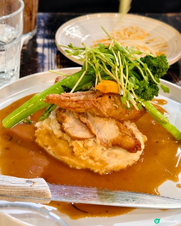 二刷cafe，開心果麻糬梳乎厘🤤！四人食爆滿足！😋