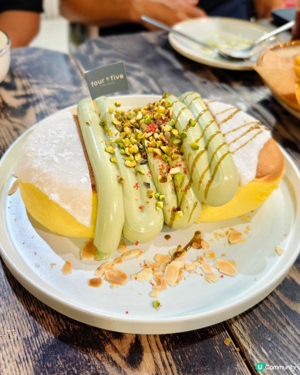 二刷cafe，開心果麻糬梳乎厘🤤！四人食爆滿足！😋