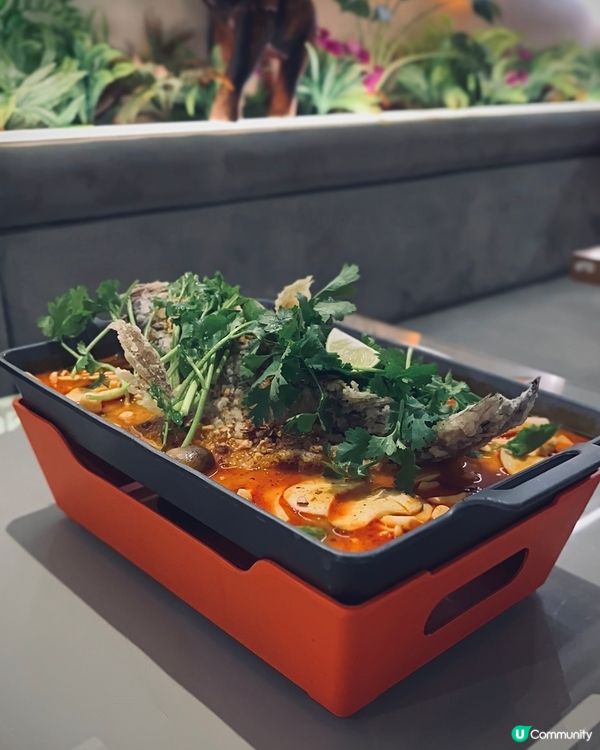 觀塘工廈泰國菜🤤泰式明爐冬陰功烤魚