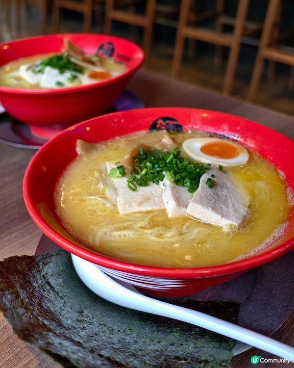 灣仔鬧市中的白雞湯拉麵🍜