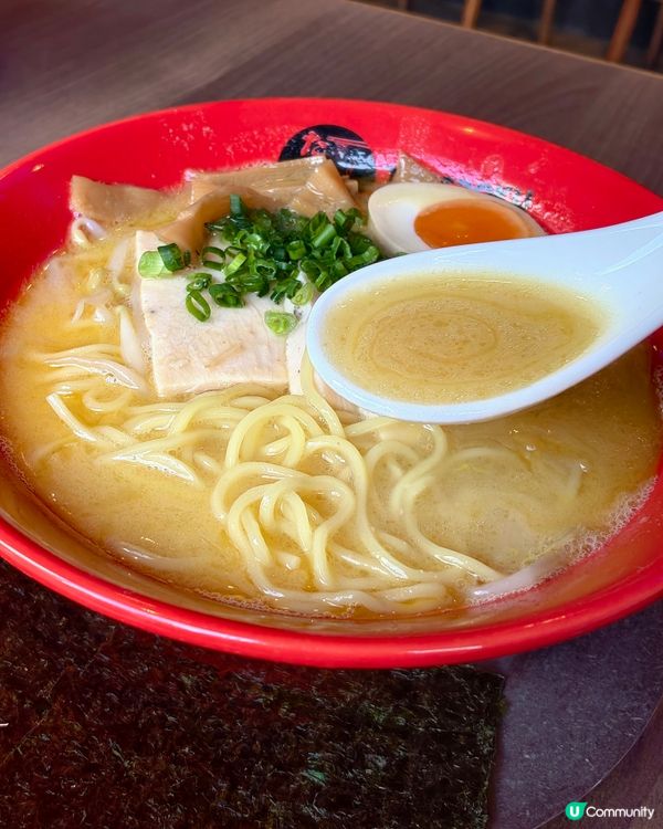 灣仔鬧市中的白雞湯拉麵🍜