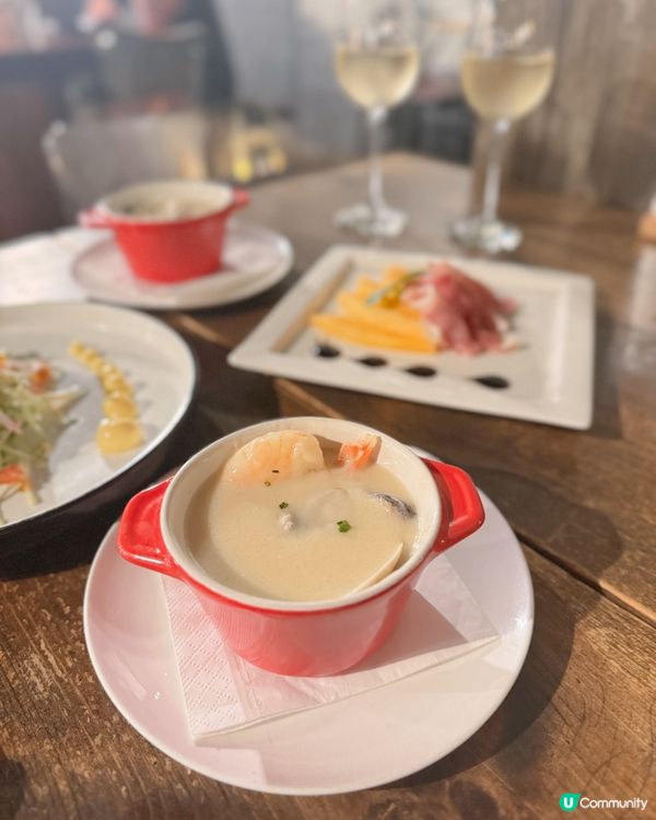 超有feel英式酒館 $780二人海陸晚餐