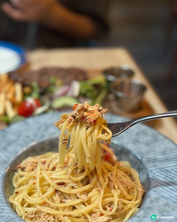 露台海景扒房主打海鮮肉類燒烤😍