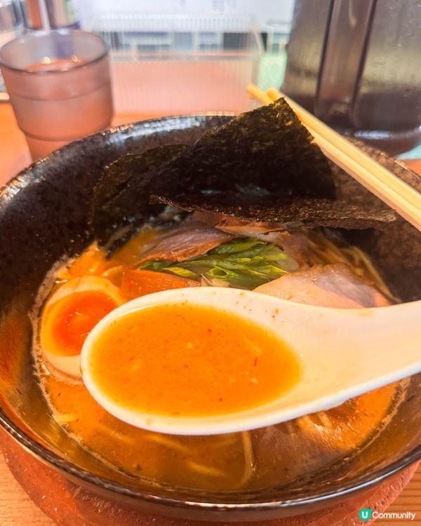 【池袋美食｜以燒製秋刀魚製作的拉麵】