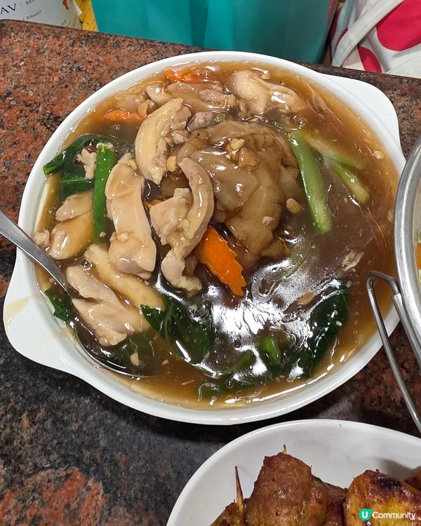 份量驚人味道又夠既泰菜