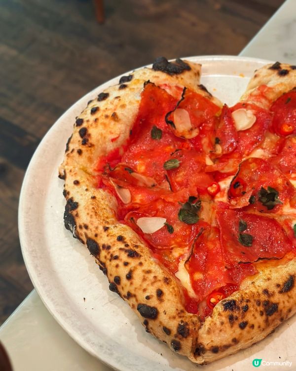 中環半山電梯人氣薄餅店🔥特別版心形pizza😍