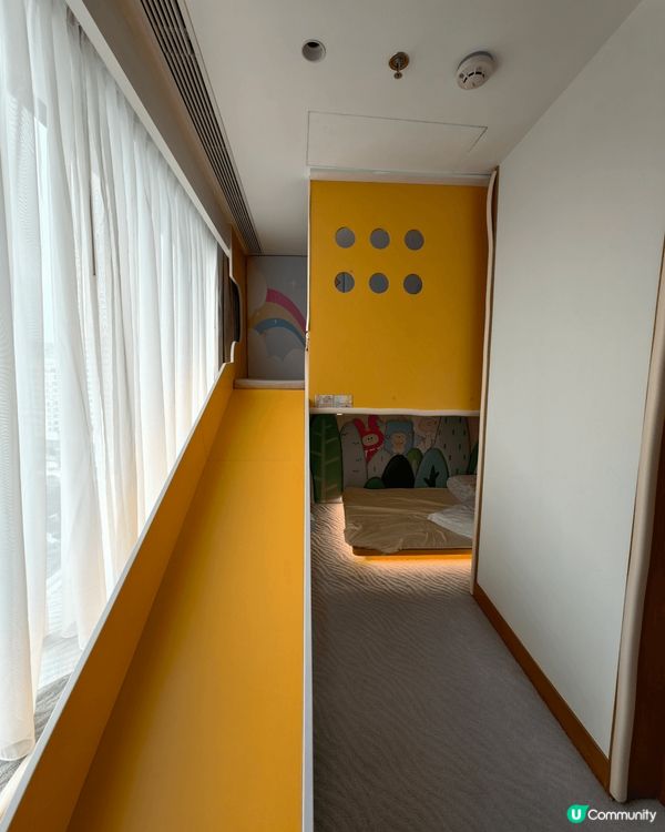 捉緊暑假的尾巴，小女兒準備返學之前，去了珠海入住假日皇冠酒店...