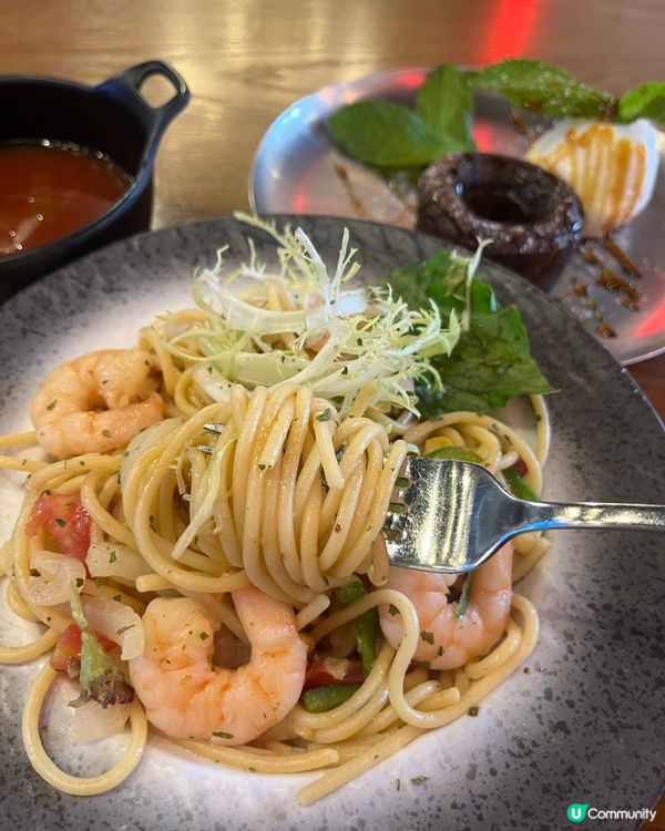 韓風塗鴉牆！pizza monster 薄餅🍕怪獸😋！