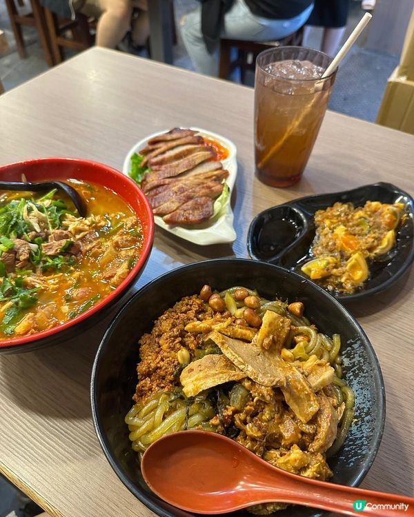 1.  荃灣米線🤤！收工衝去食😋！人氣小店🍜！