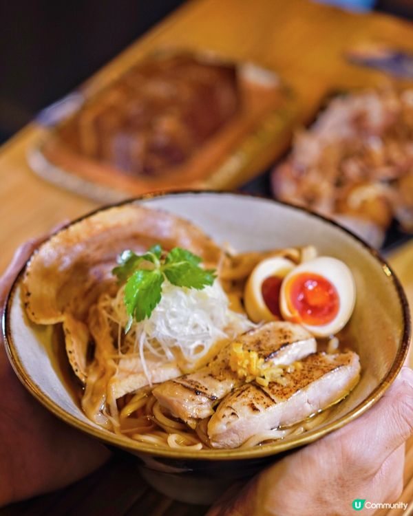 🎨 中環尋寶：冠軍級拉麵嘅藝術變奏 🍜