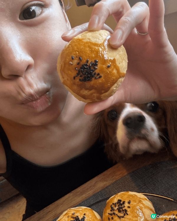 金桂豆沙酥實驗成功🫘✨本身想加埋咸蛋黃，但點知扑開個殼就發現...