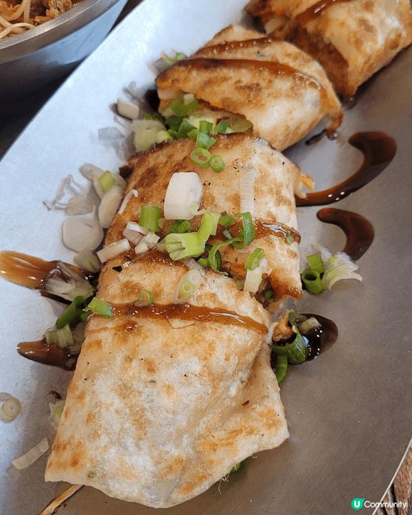 今次星期日同澄澄去咗旺角嘅豆公館😊，係間新派豆製品餐廳。佢哋...