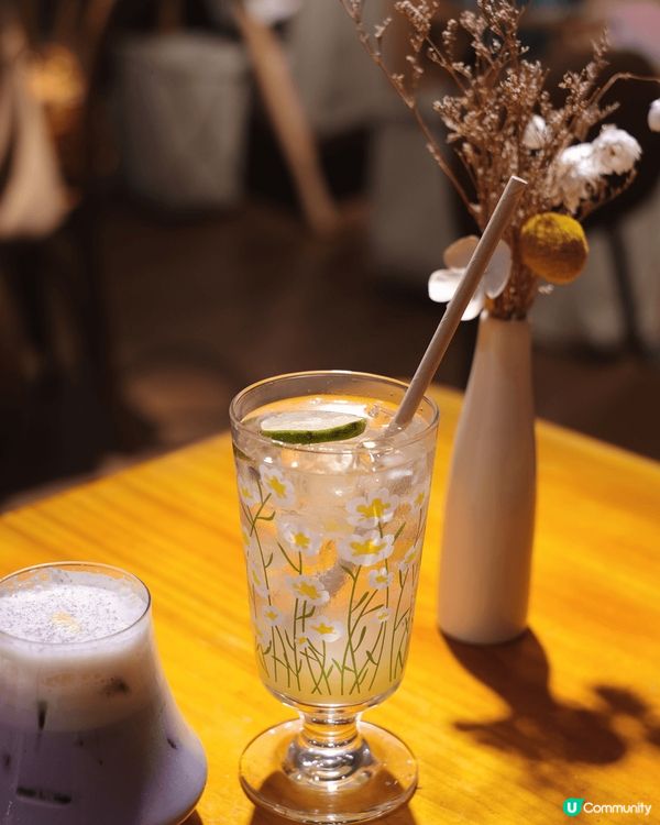 婆婆珈琲屋最近推出全新餐牌，很喜歡它們的多品前料理，由前菜、...