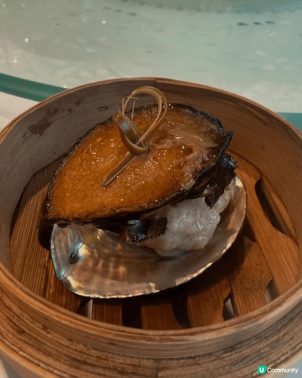 鍾廚位於銅鑼灣勿地臣街1號時代廣場12樓1201號舖，環境舒...