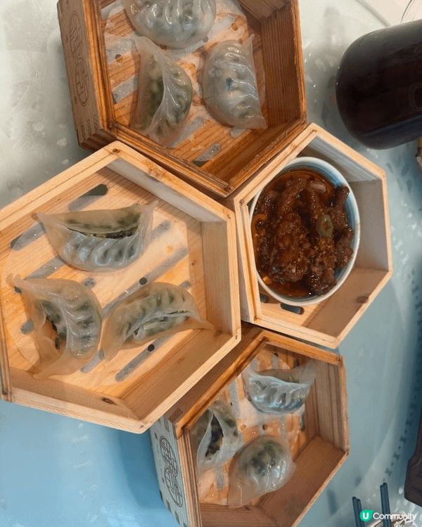 鍾廚位於銅鑼灣勿地臣街1號時代廣場12樓1201號舖，環境舒...