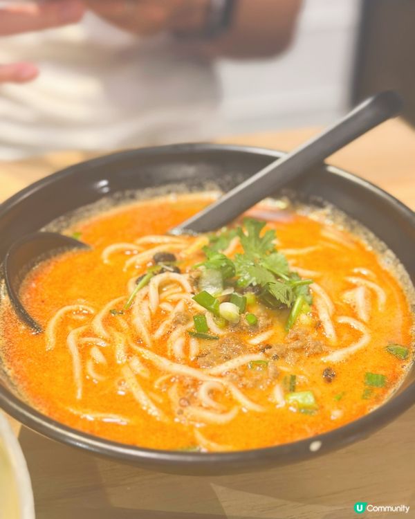 椰子雞米線🤤！雞髀超滑！😋