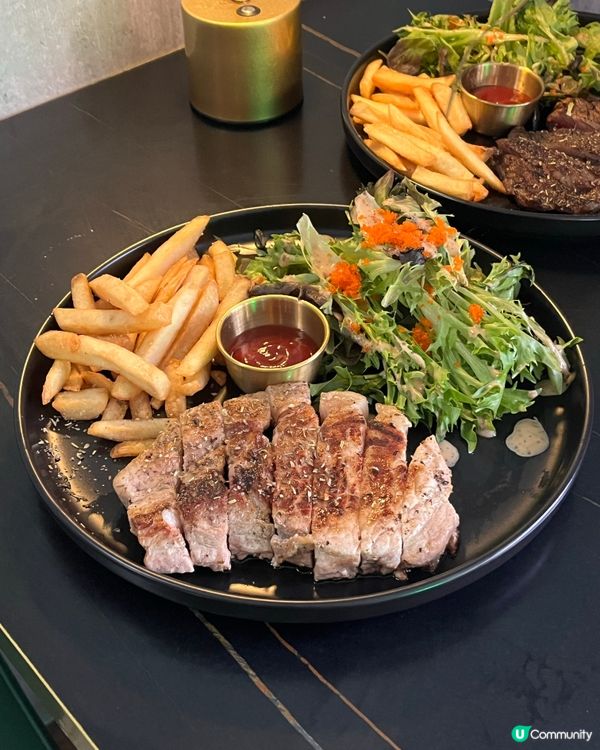 新開張第二位半價🤭鋸扒飲杯紅酒chill🍷