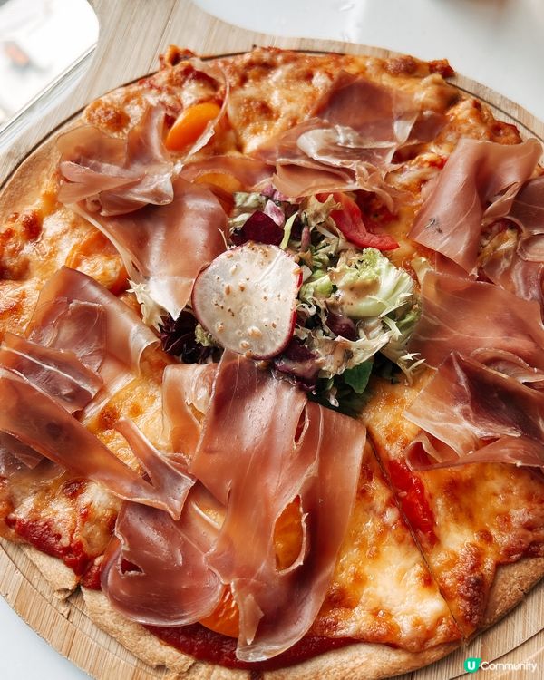 遠眺半山的西班牙餐廳