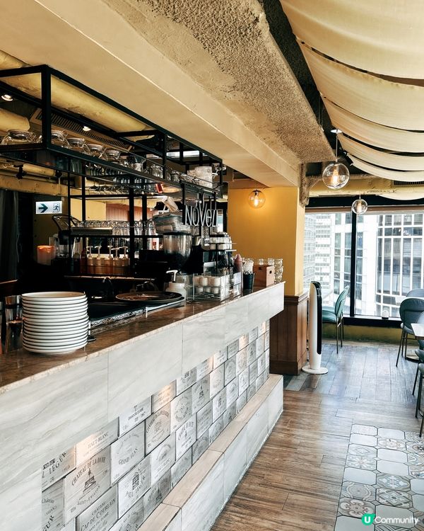 遠眺半山的西班牙餐廳