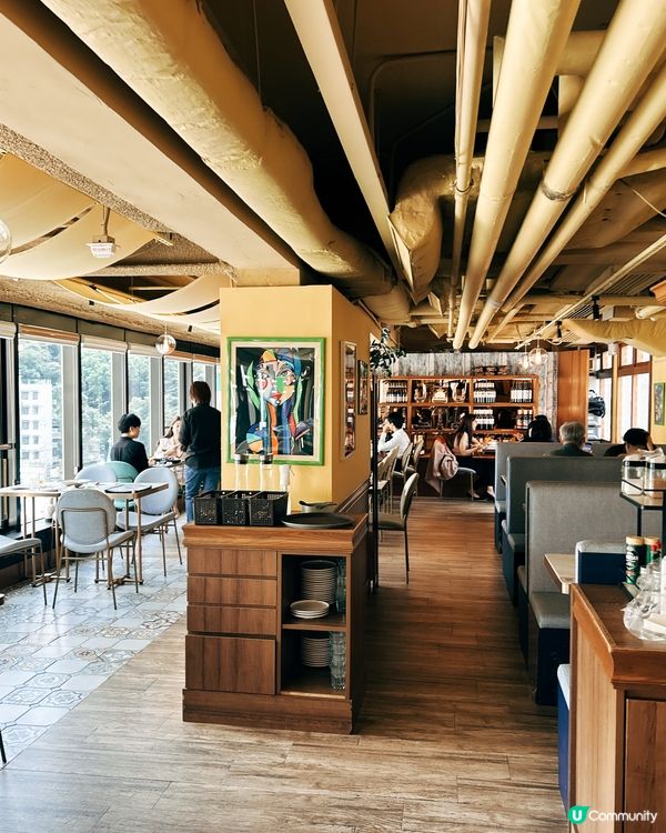 遠眺半山的西班牙餐廳