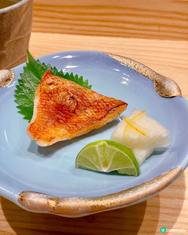 一起嘆美食的幸福感!🥰最近閨蜜選了間評價很不錯的日本料理｢鮨...