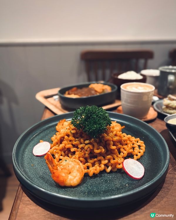 意粉控注意！鰂魚涌新店開張🥳 捲捲意粉超吸睛！🍝