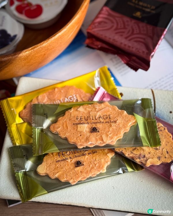 朋友送嘅驚喜禮盒！😍 啫喱薄餅超正！😋