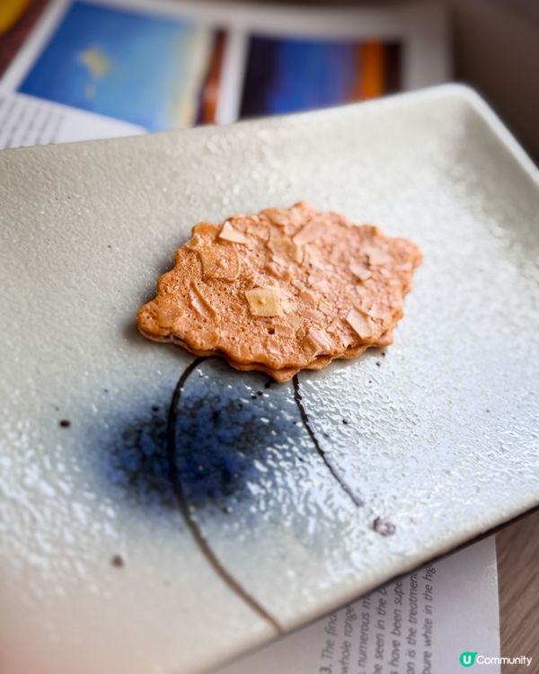 朋友送嘅驚喜禮盒！😍 啫喱薄餅超正！😋