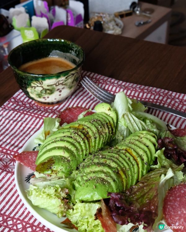 自家製牛油果沙律🥑！10分鐘搞掂😋！ #思思賢