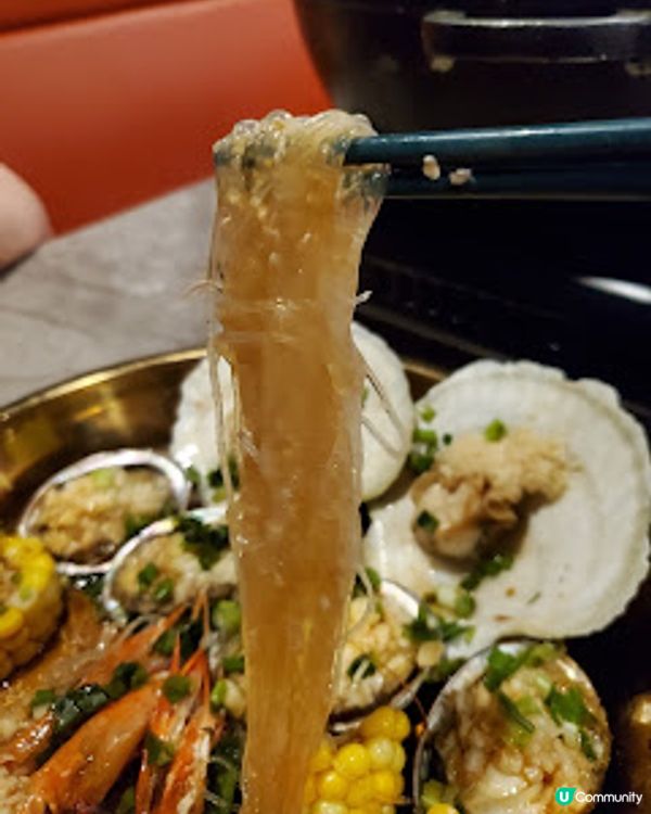 四川辣妹子．任食+唱K！歎麻辣 做辣妹！