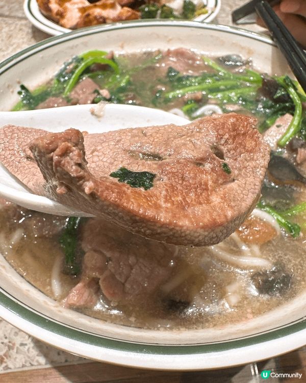 華嫂冰室初體驗！豬潤米線超正🤤🍜