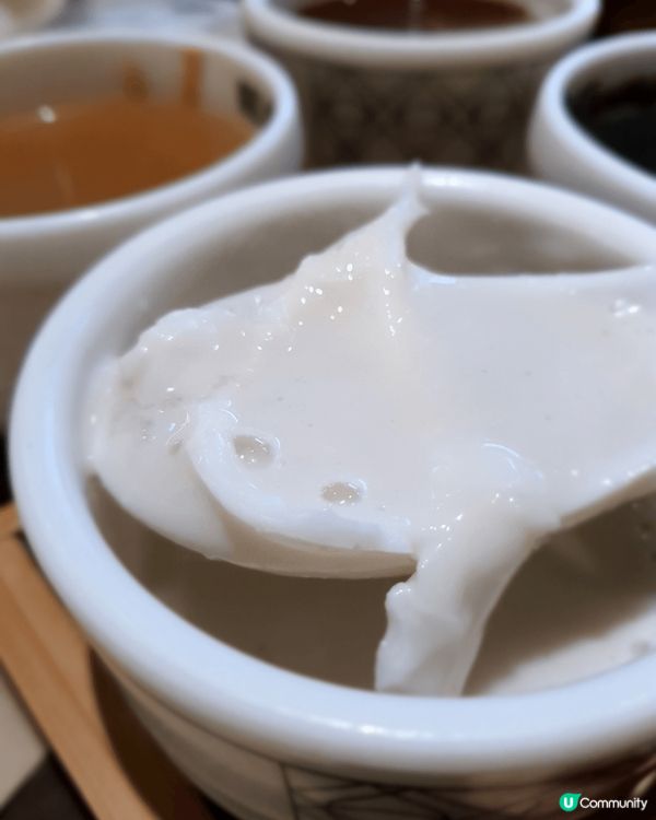 鋪頭裝潢一啲都唔似平時去嘅糖水鋪