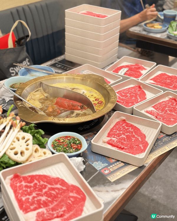 第一次食鮮活海鮮任撈嘅火鍋自助餐廳🤣🤣超多海鮮選擇，食多兩轉...