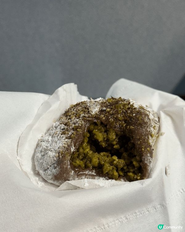 話說在很久很久之前，均香的糯米滋是完全不需要排隊的，自從開心...