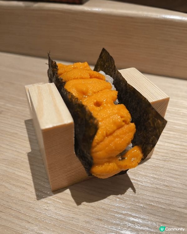 位於深圳羅湖kkmall既鮨匠龍，因為我比較鐘意食海膽揀左個...