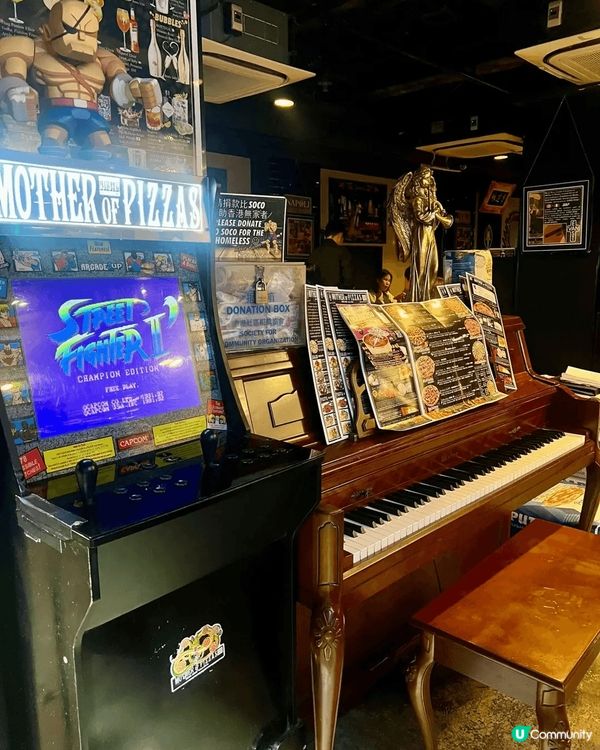 Mother of Pizzas主打正宗意式薄餅，由餅底到配...