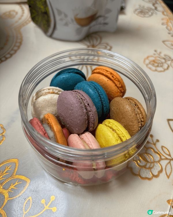 自家製馬卡龍沒有加工化學成份，雖然係甜，但食得健康。奶味既酥...