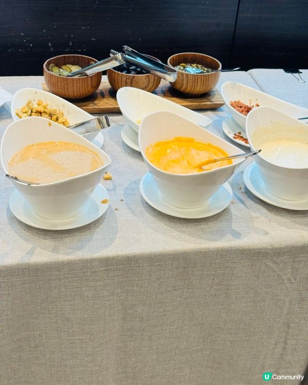 $118 嘆照燒鰻魚飯兼任食煙三文魚、凍蝦、沙律、甜品❤️ 