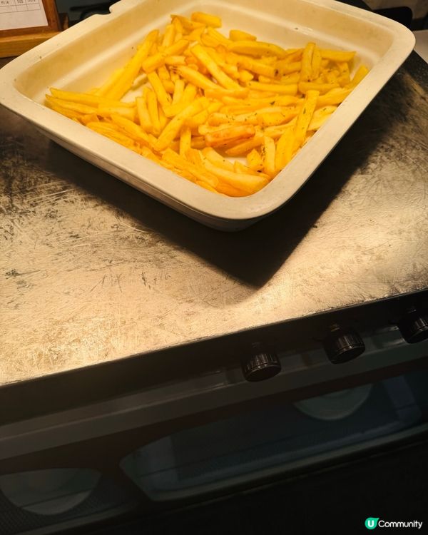 $118 嘆照燒鰻魚飯兼任食煙三文魚、凍蝦、沙律、甜品❤️ 